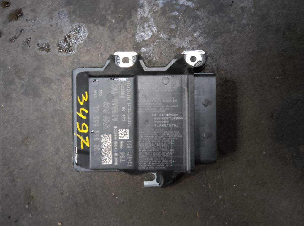 piece_VOLKSWAGEN CRAFTER  BOITIER AIRBAGS 3Q0959655CL