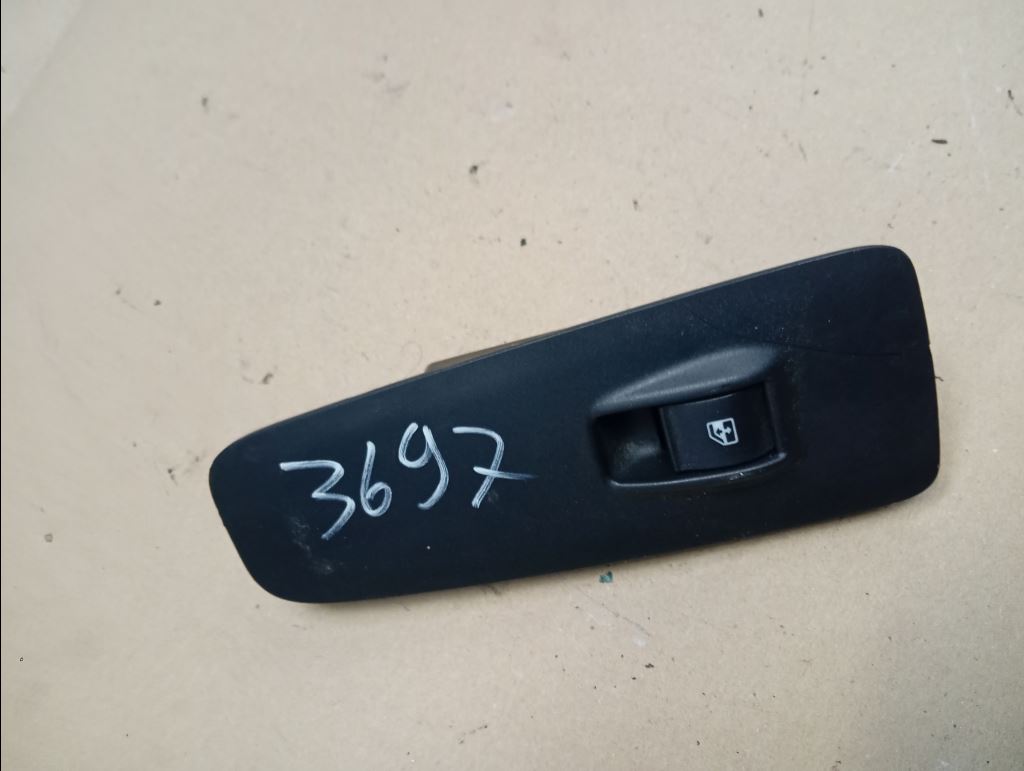 piece_PEUGEOT BOXER  INTERRUPTEUR LEVE VITRE AVD 1608705780