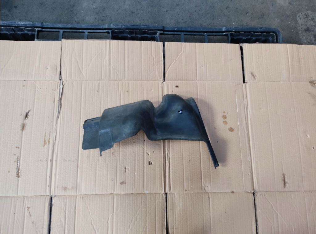 piece_RENAULT T440 PANNEAU DE SERVICE GAUCHE 7482521210