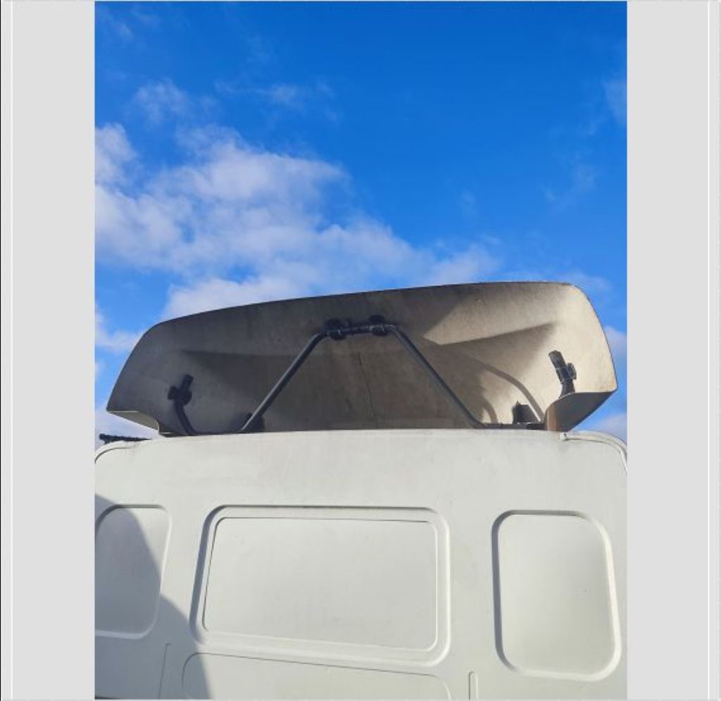 piece_RENAULT MIDLUM  DEFLECTEUR DE TOIT