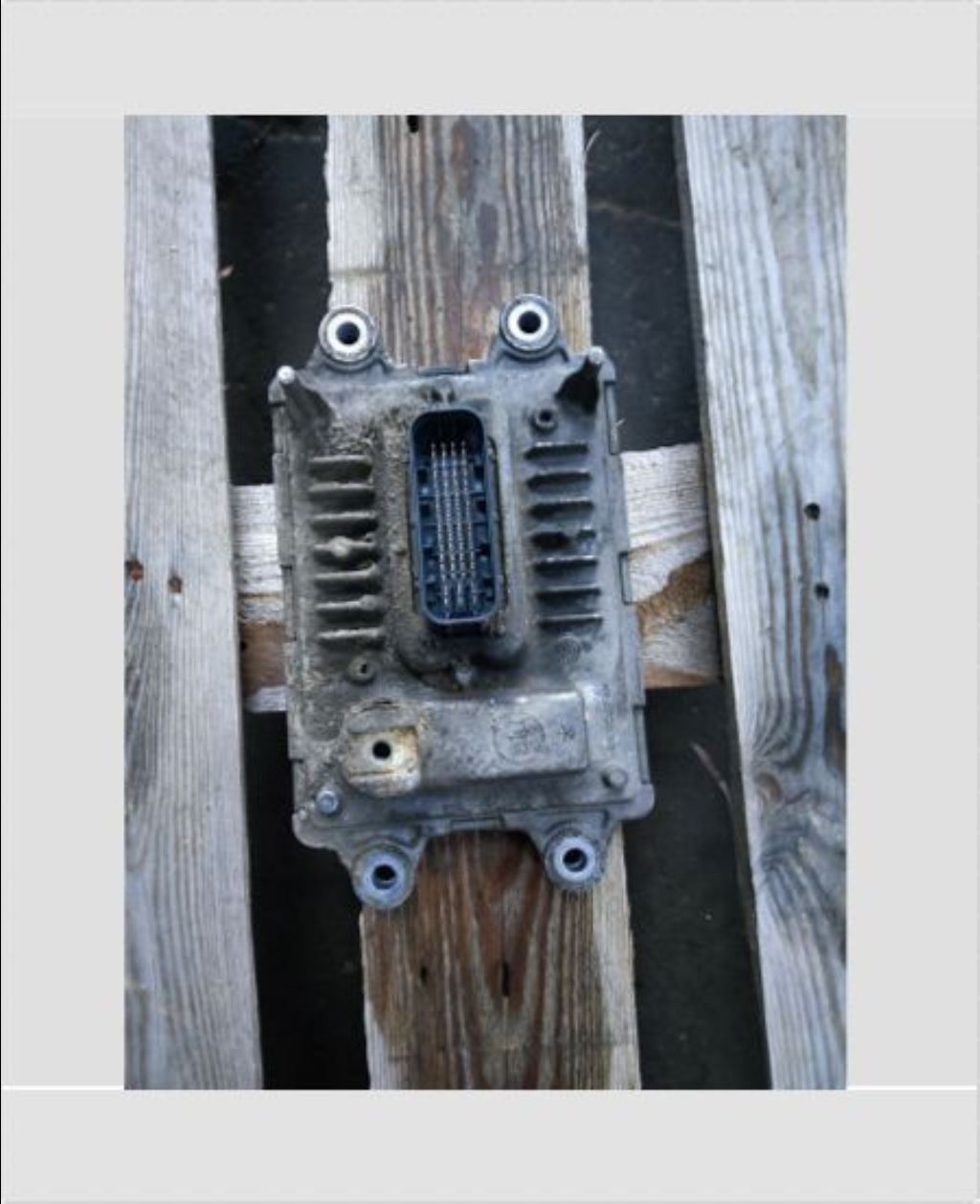 piece_RENAULT T440 UNITE DE CONTROLE ADBLUE 7422449435