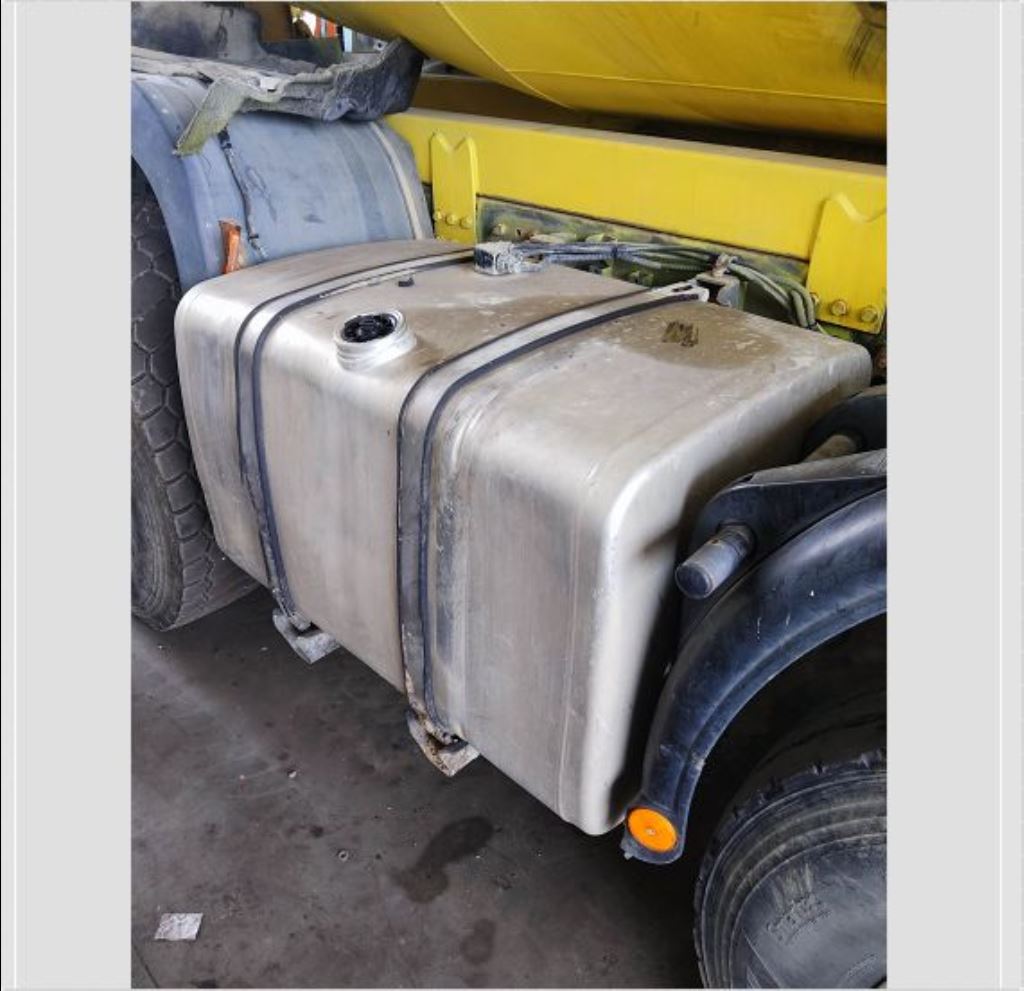 piece_RENAULT  410DXI 8X4 RESERVOIR CARBURANT 7420504486