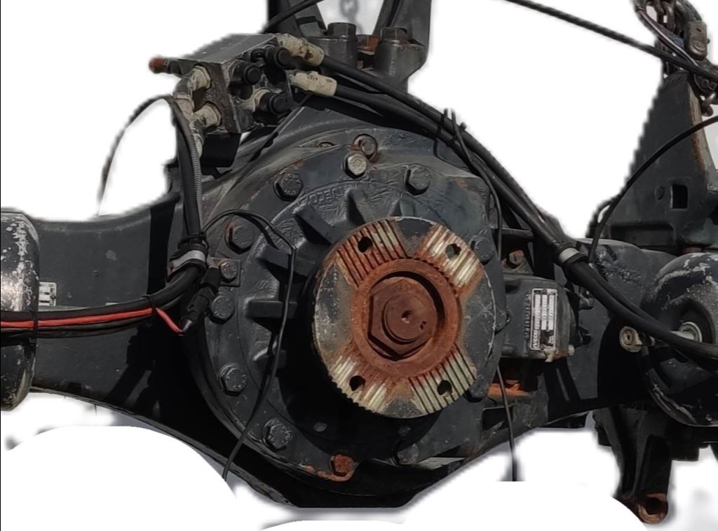 piece_IVECO 260T41 TETE DE PONT ARRIERE 19A06 R1.32