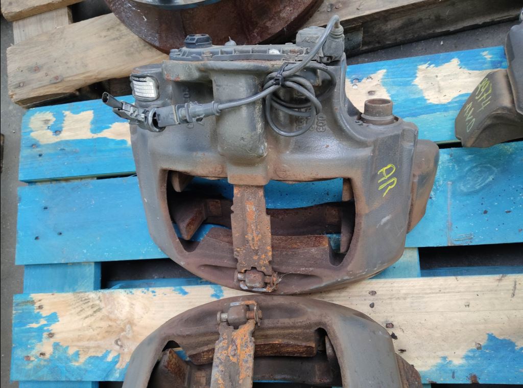 piece_MERCEDES ACTROS ETRIER DE FREIN ARRIERE GAUCHE A0054200183