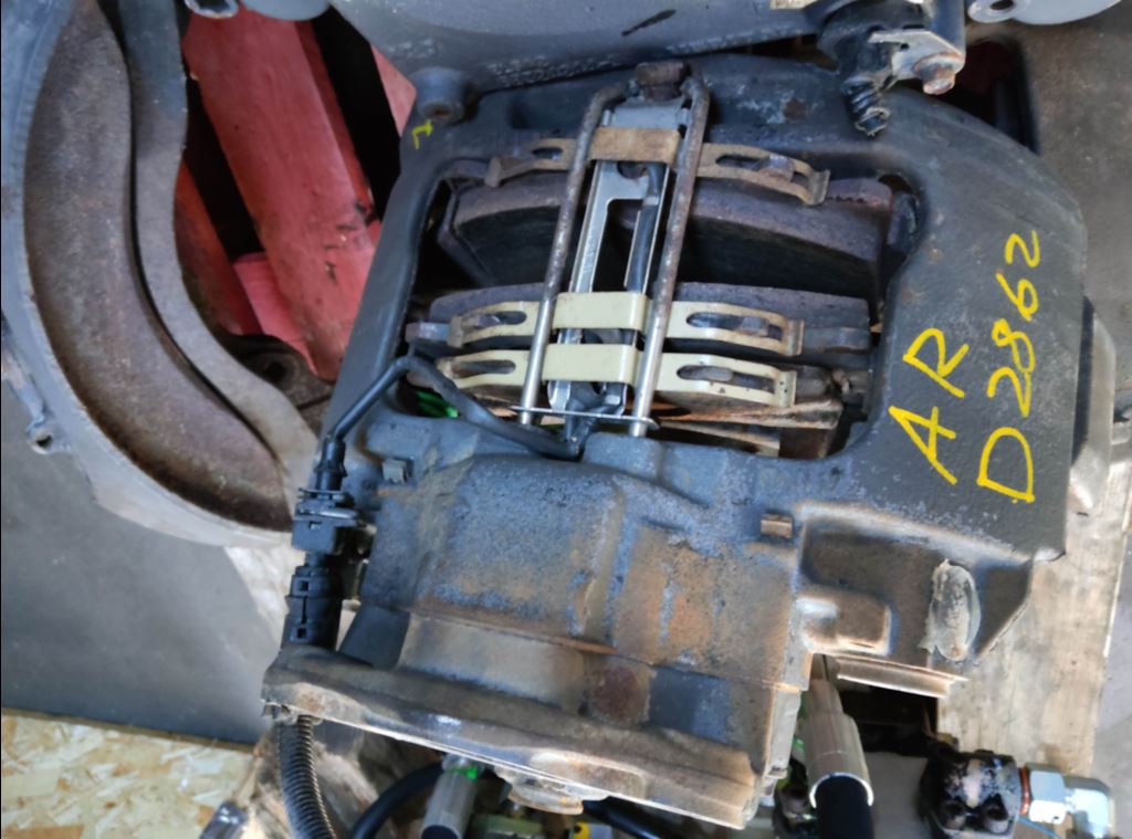 piece_RENAULT MIDLUM 220DCI ETRIER DE FREIN ARRIERE DROIT 5010422260