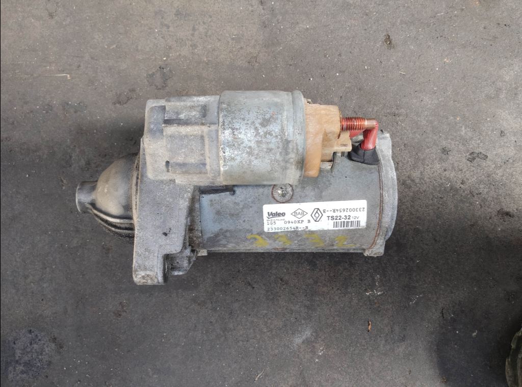 piece_RENAULT MASTER DEMARREUR 233002654R