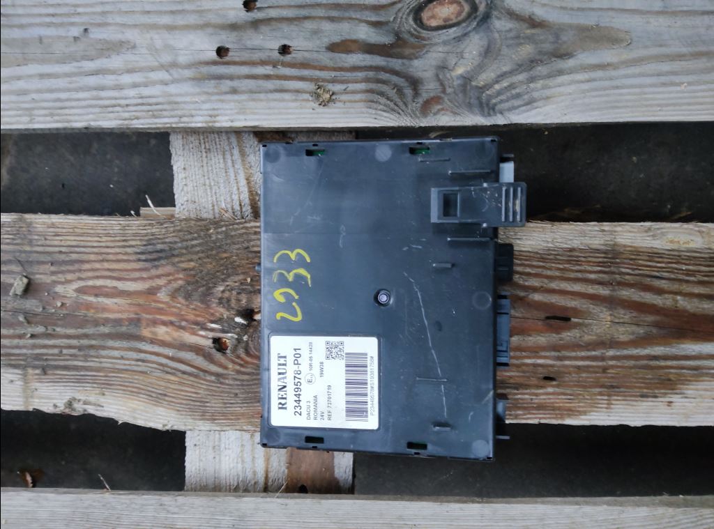 piece_RENAULT T440 BOITIER DACU 7423449578