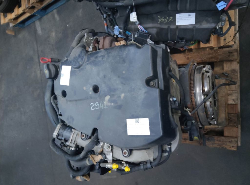 piece_MERCSPRINTER 511DMOTEUR VU OM646 646985