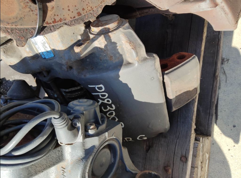 piece_RENAULT MIDLUM  ETRIER DE FREIN ARRIERE GAUCHE 7421471917