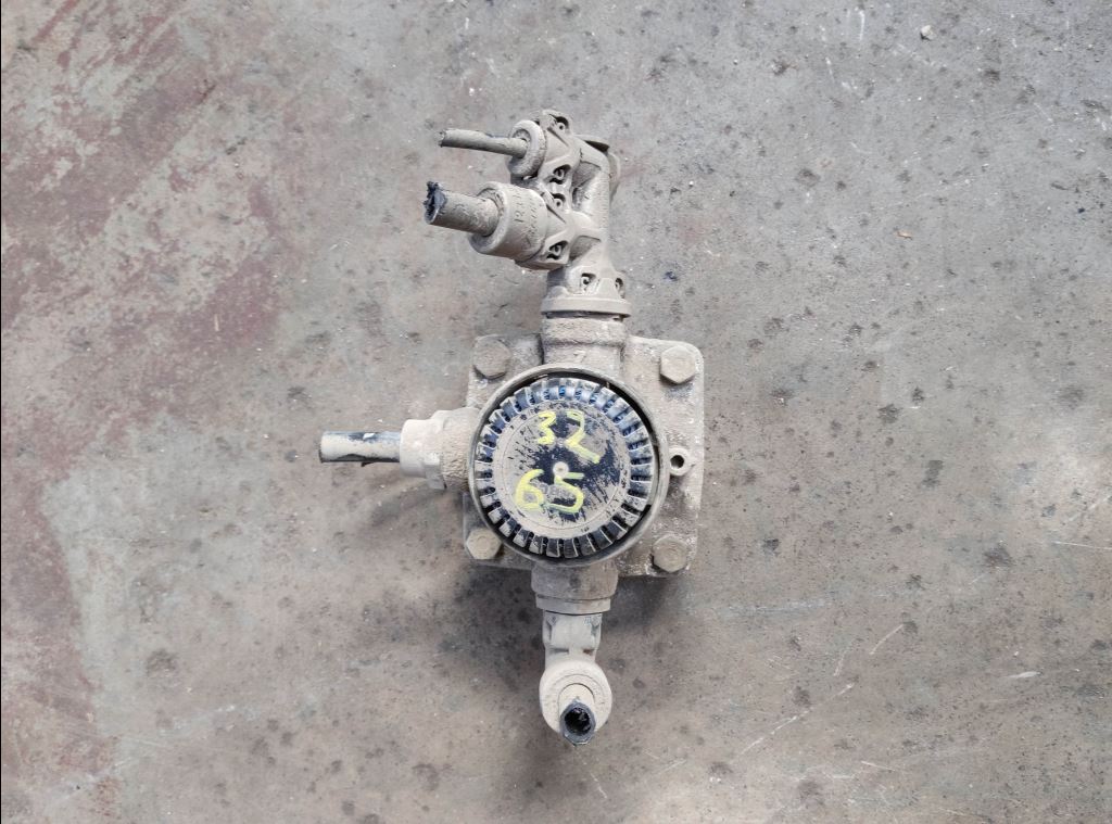 piece_RENAULT MIDLUM VALVE RELAIS 9730110040