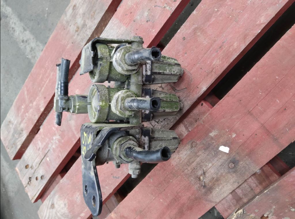 piece_MAN TGX 18.500 VALVE PNEUMATIQUE 81.52101-6269