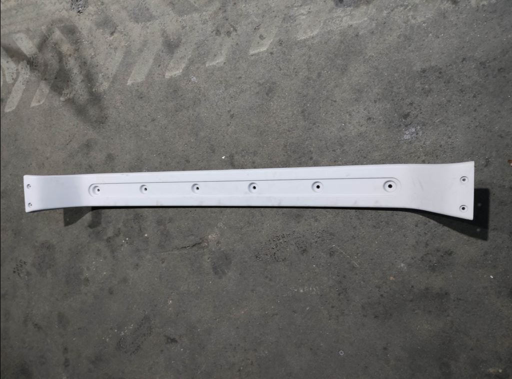 piece_PEUGEOT BOXER TRAVERSE PLASTIQUE 1305961070