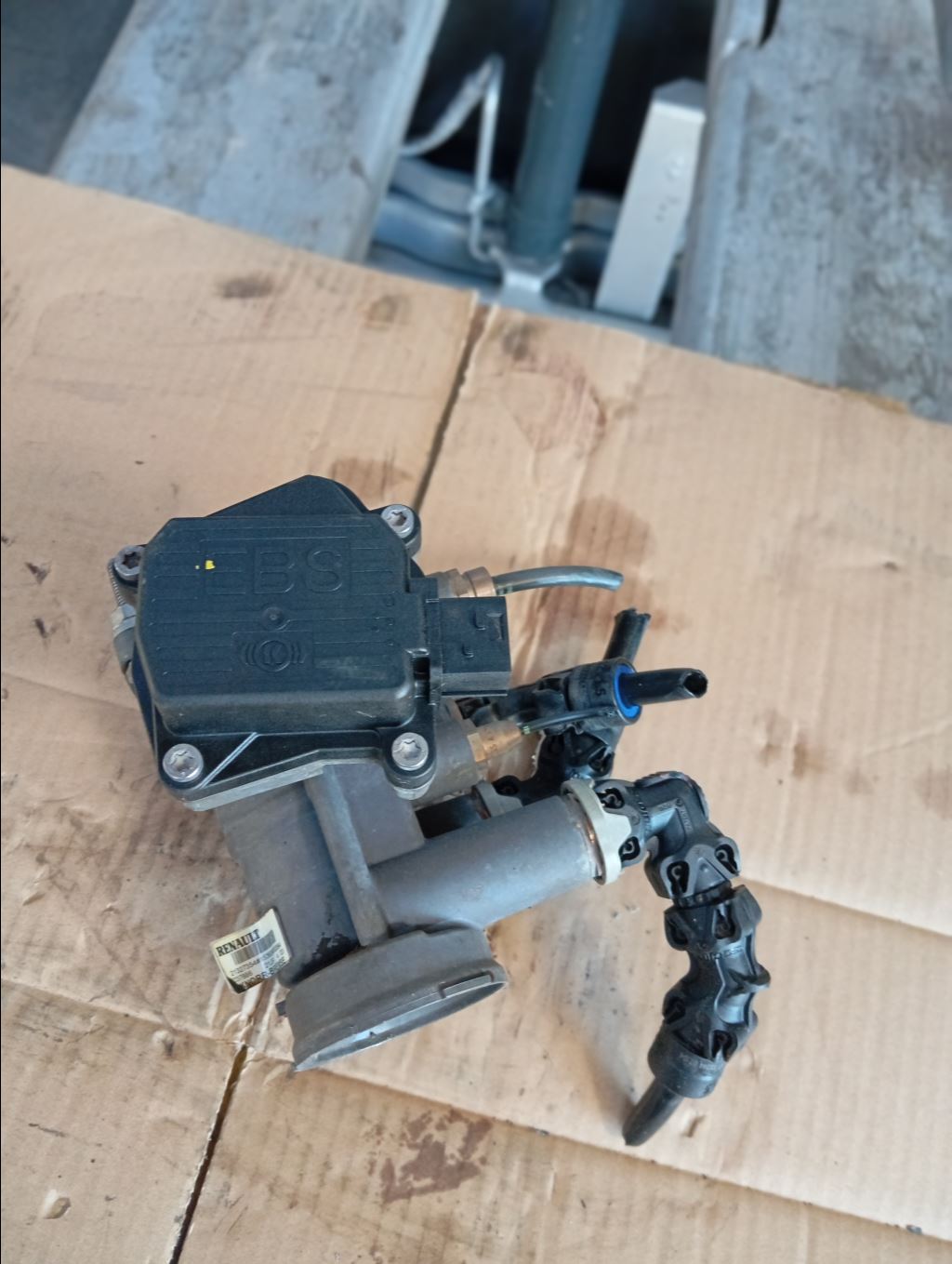 piece_RENAULT T VALVE EBS 21327354