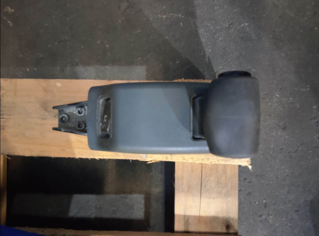 piece_MERCEDES ACTROS  LEVIER DE VITESSE A9432601509