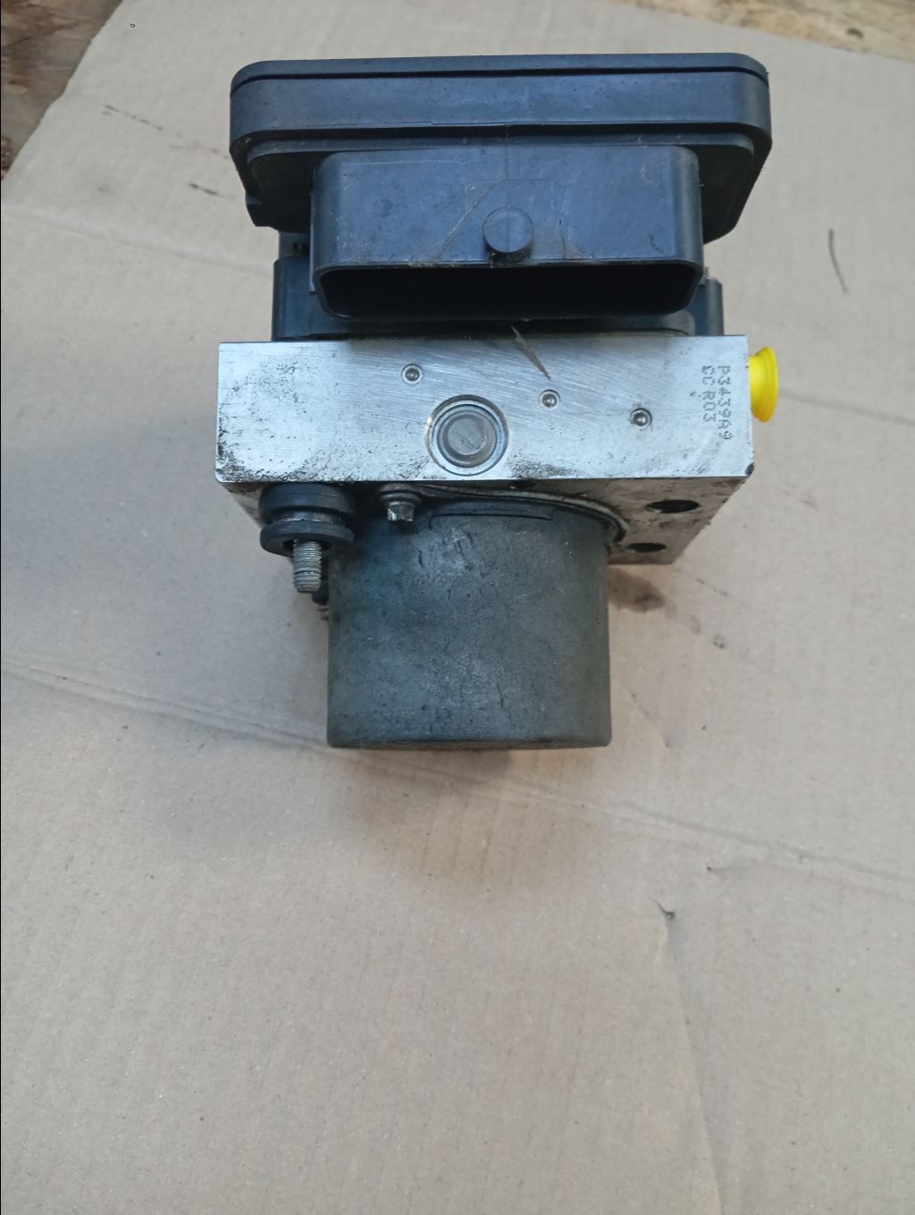 piece_IVECO 35C15  VALVE EBS 5801644705