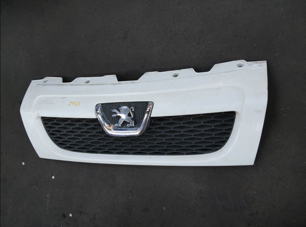 piece_PEUGEOT BOXER  CALANDRE SUPERIEURE 1614288780