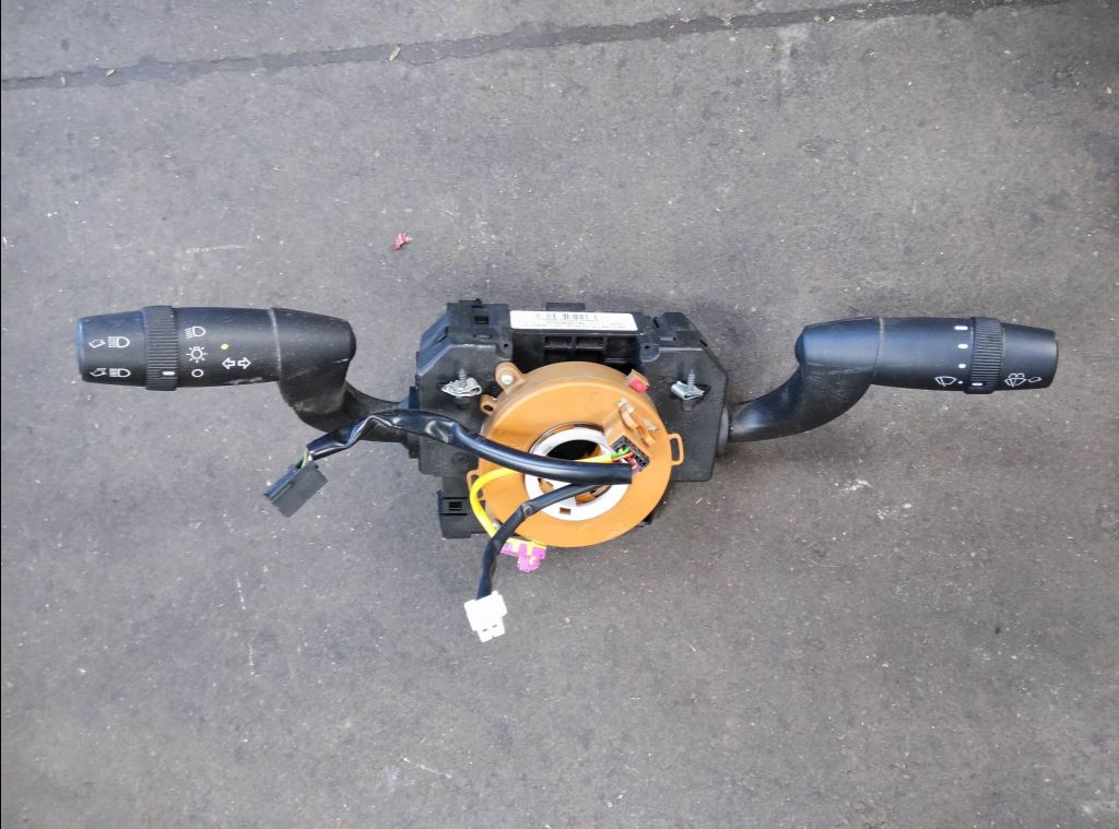piece_CITROEN JUMPER 2.2 HDI - 16V TURBO CONTACTEUR TOURNANT 6242WY
