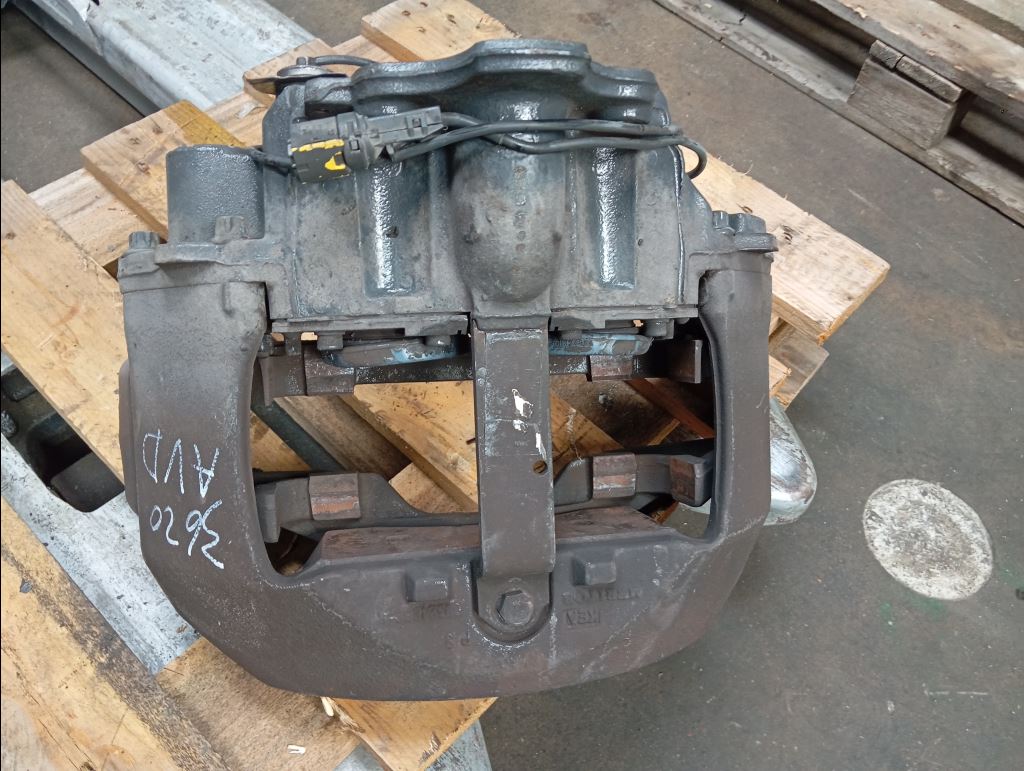 piece_RENAULT T  ETRIER DE FREIN AVANT DROIT 7421487685