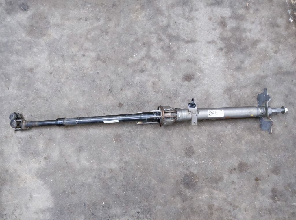 piece_RENAULT MAXITY  COLONNE DE DIRECTION 7485144025