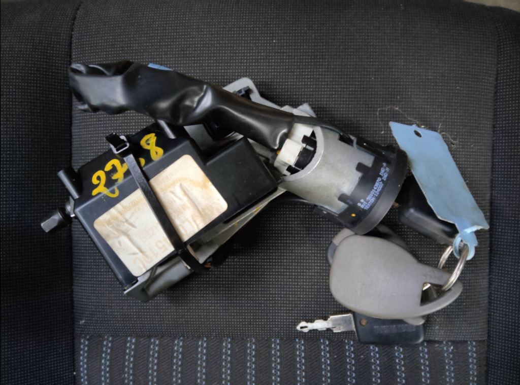 piece_RENAULT MIDLUM  NEIMAN 5010590596