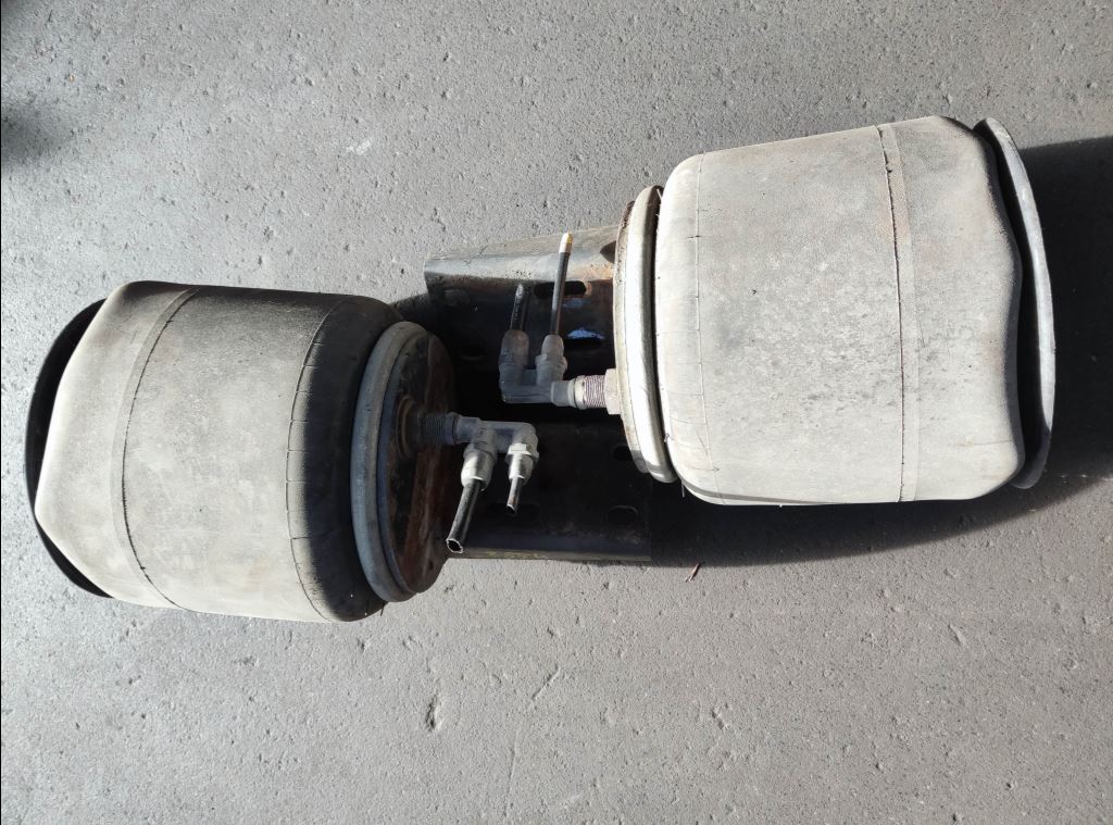 piece_RENAULT MIDLUM  COUSSIN DE SUSPENSION ARRIERE 5010383616