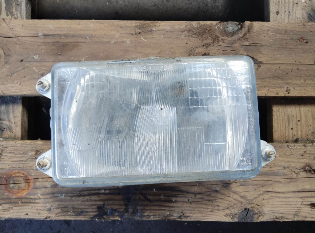 piece_RENAULT S150 PHARE GAUCHE 5010271562