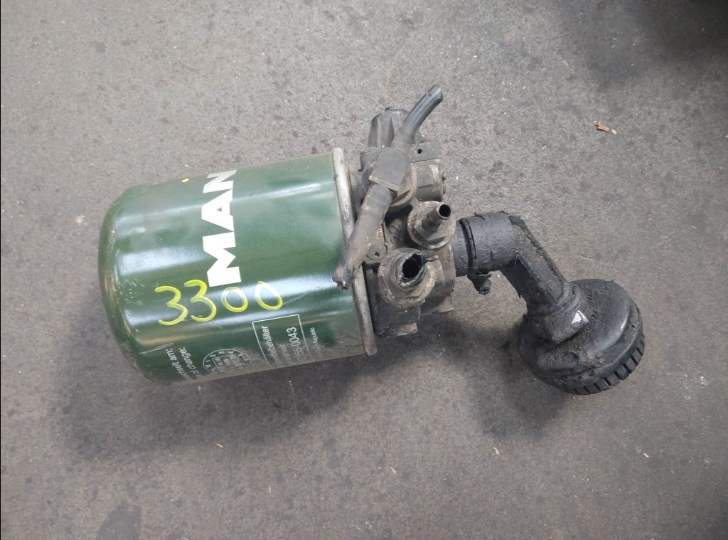 piece_MAN 10.220  VALVE 4 VOIES 81.52151-6898