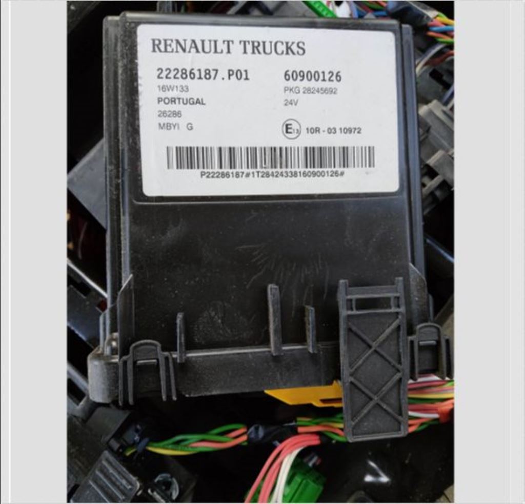 piece_RENAULT T440 BOITIER HMIIOM 7422286187