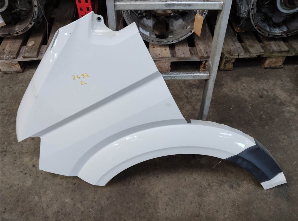 piece_VOLKSWAGEN CRAFTER  AILE AVANT GAUCHE 7C0821105B