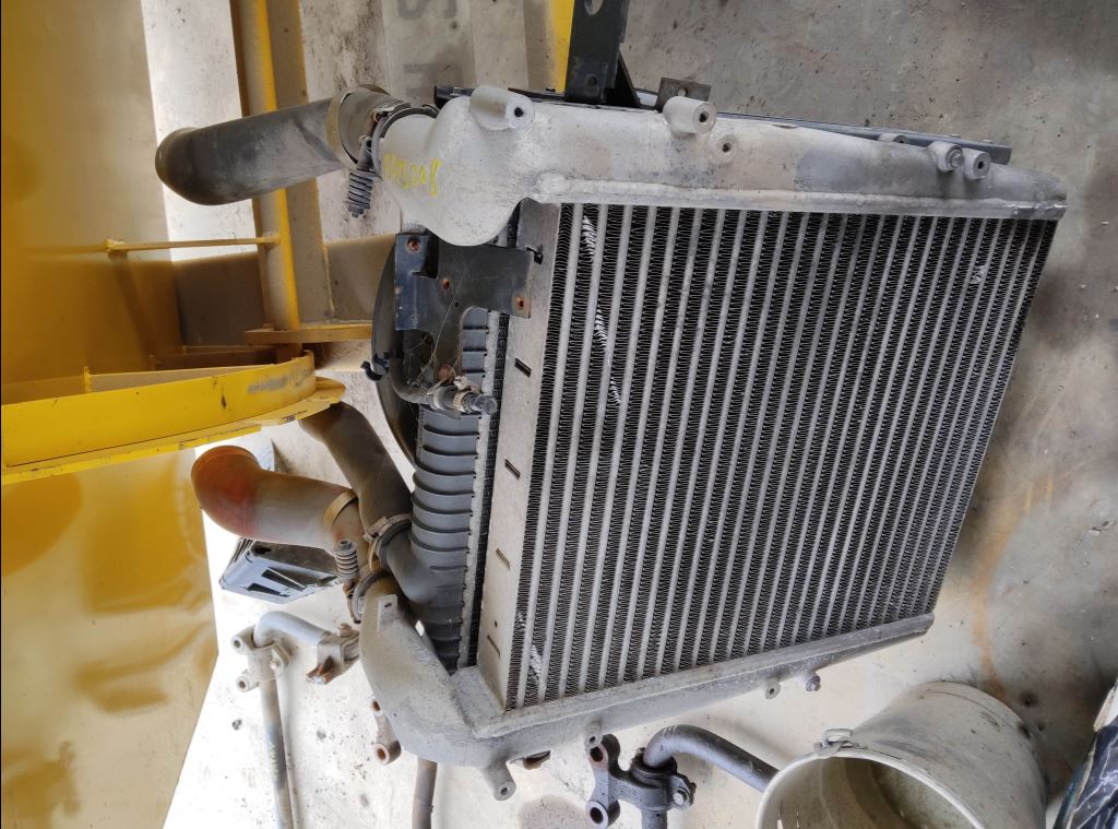 piece_RENAULT MIDLUM  RADIATEUR EAU 7422385237