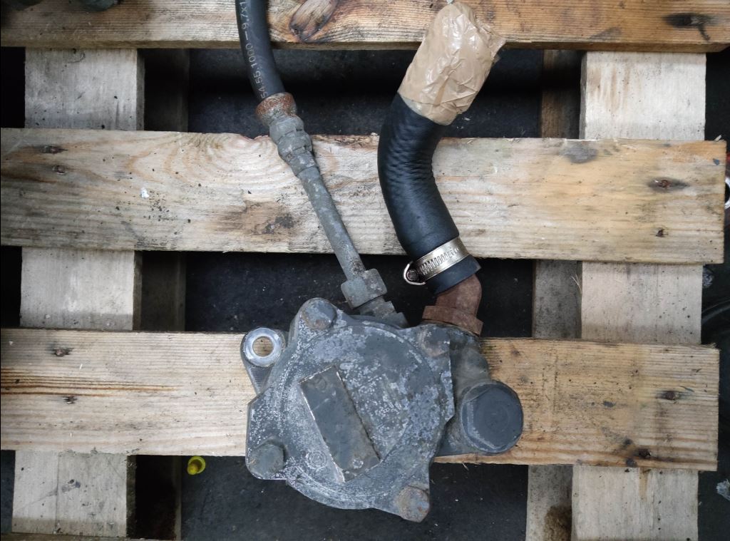 piece_MERCEDES ATEGO POMPE DE DIRECTION ASSISTEE A0024605480