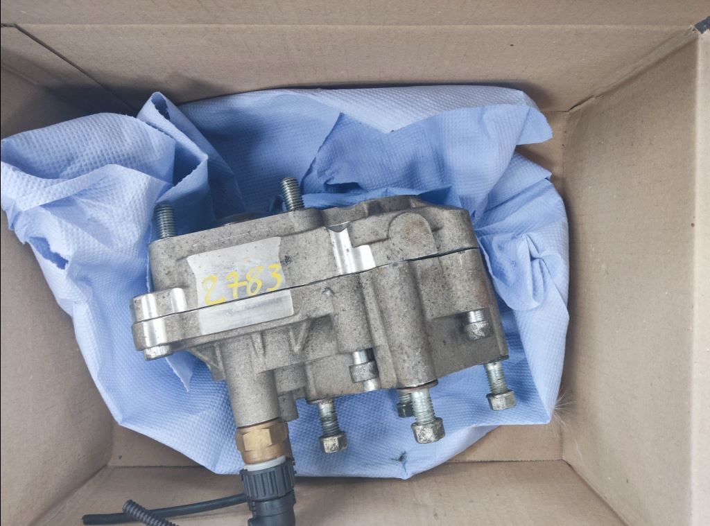 piece_IVECO 100E18  PRISE DE MOUVEMENT 504326715