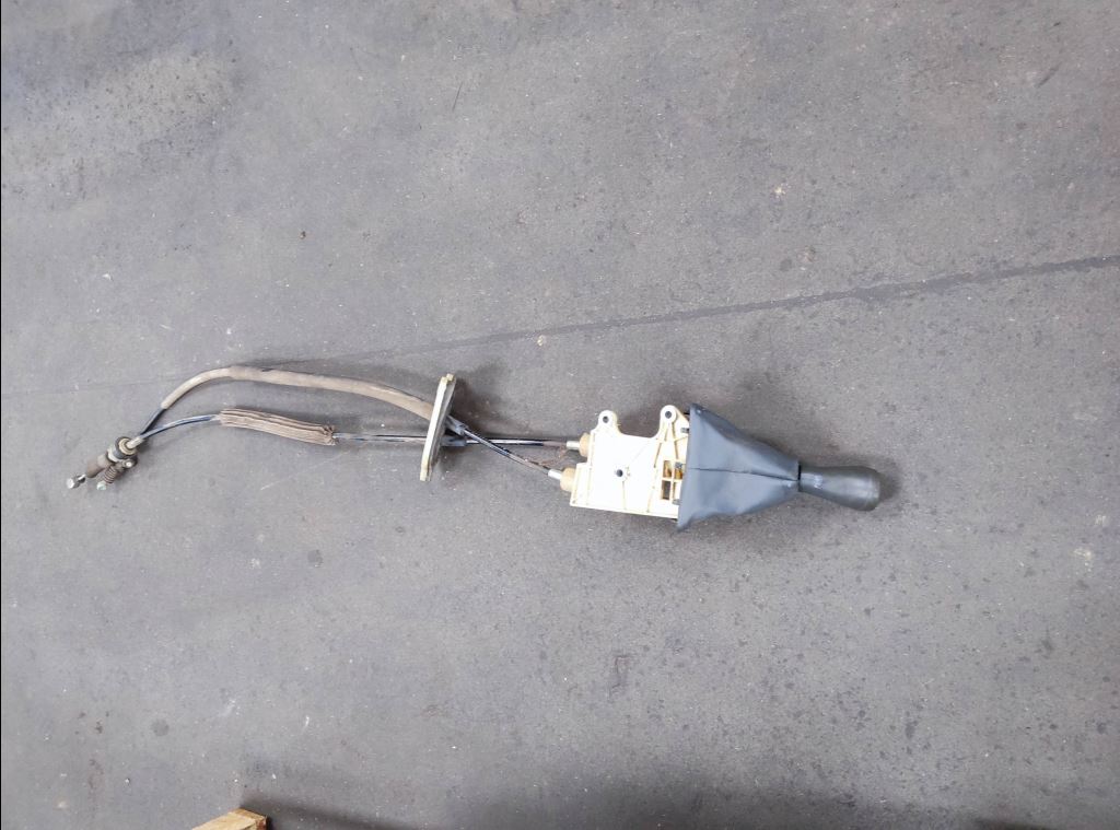 piece_PEUGEOT BIPPER  LEVIER DE VITESSE 1612681980