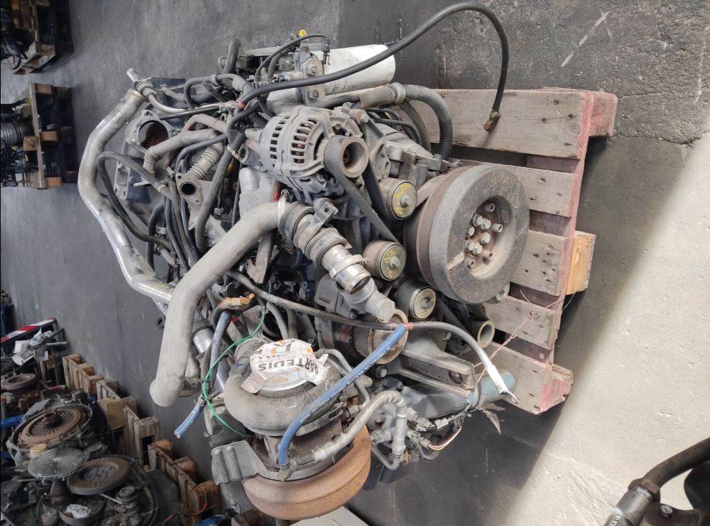 piece_KAROSA RECREO MOTEUR CURSOR8