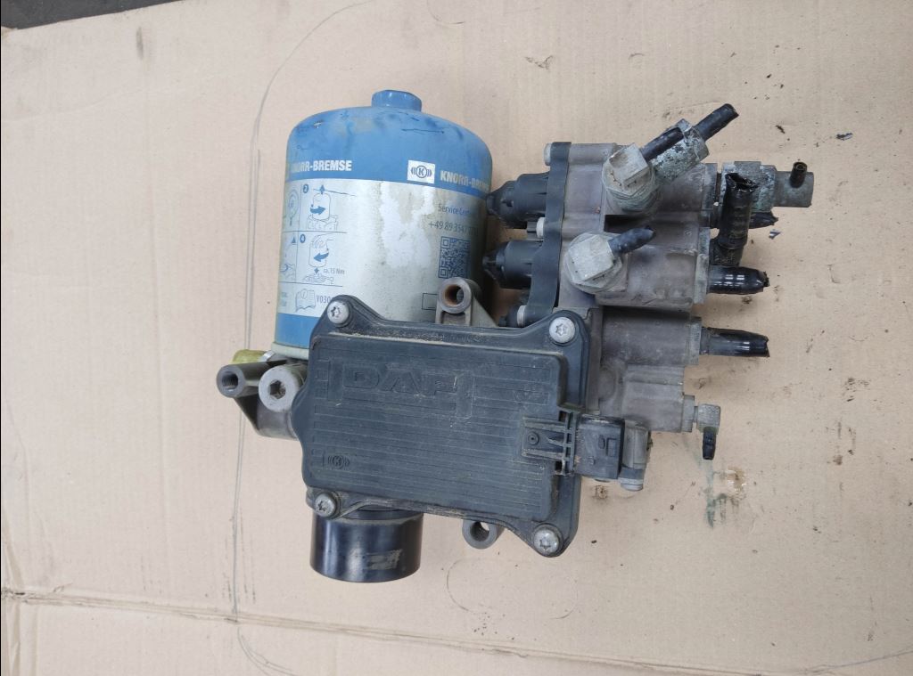 piece_DAF XF480  DESSICATEUR / APM 2027747