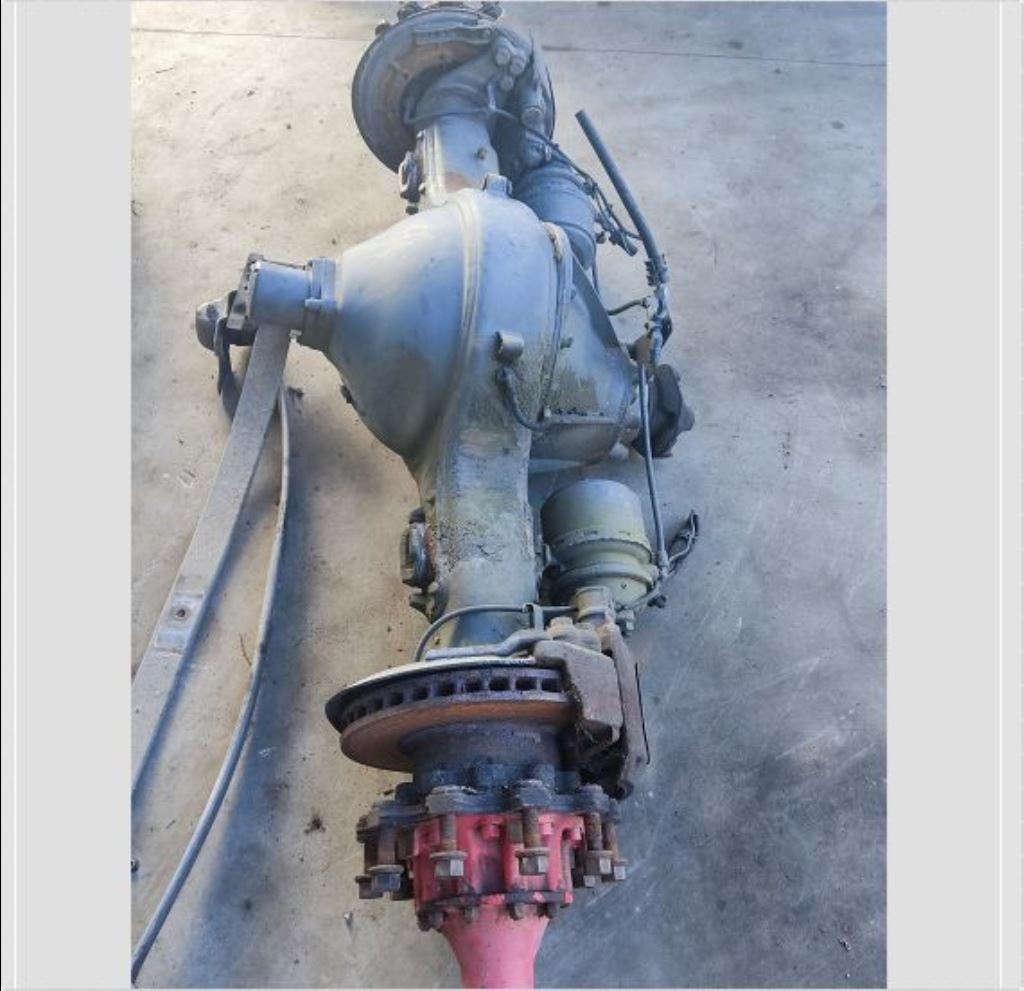 piece_SCANIA   ARBRE DE ROUE ARRIERE DROIT 1761195