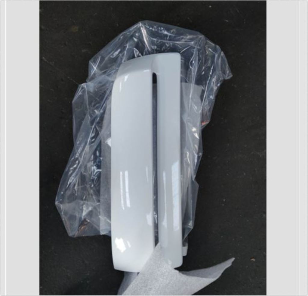 piece_RENAULT RENAULT DEFLECTEUR AVANT DROIT 7485149411