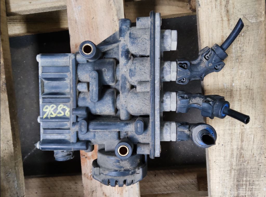 piece_RENAULT MIDLUM  ELECTROVANNE 7421083657