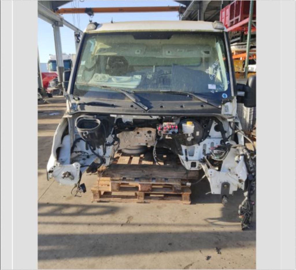 piece_IVECO 35S11  PHARE DROIT 5801473749