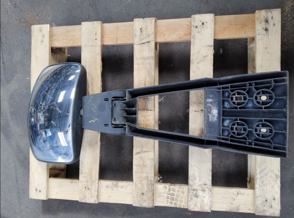 piece_RENAULT MIDLUM  ANTEVISEUR 7482226025