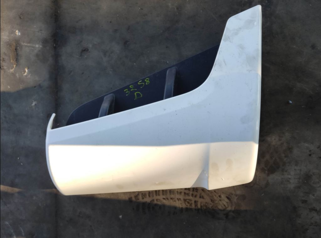 piece_MAN TGX 18.500 DEFLECTEUR AVANT GAUCHE 81611100088