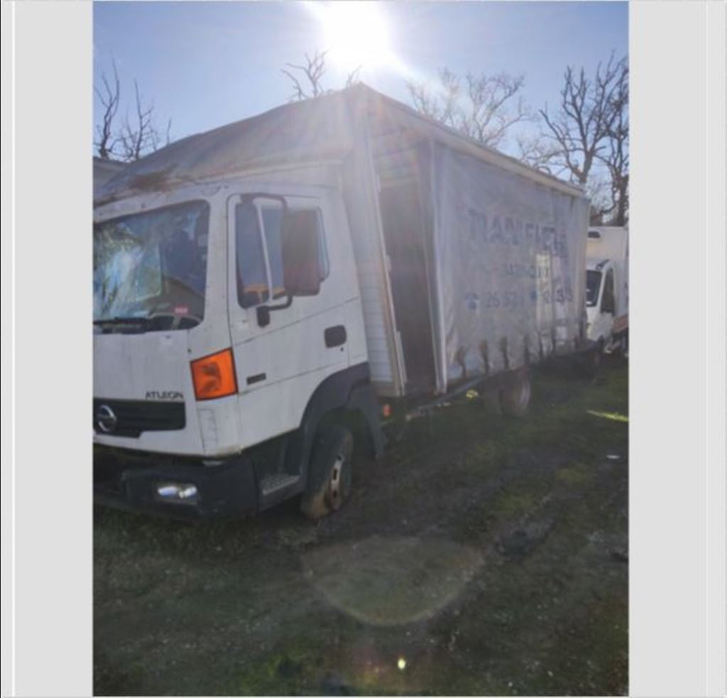 piece_NISSAN ATLEON CORPS DE PONT ARRIERE 43010-LA20A