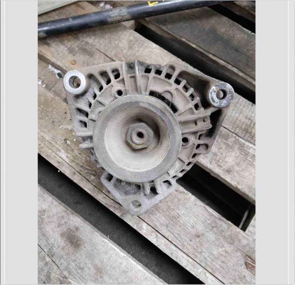 piece_MERCEDES 1323  ALTERNATEUR A0121541002