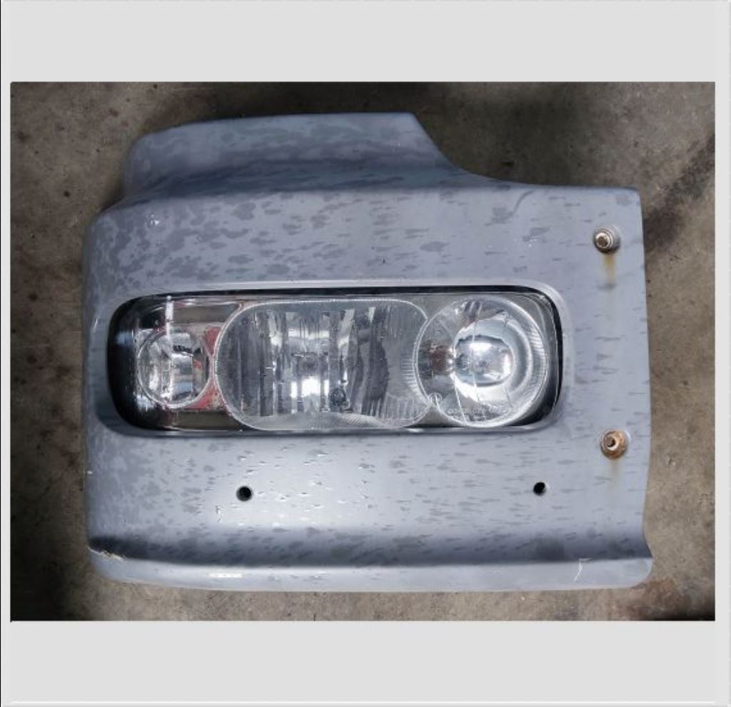 piece_MERCEDES 1323  PHARE DROIT  A9738201061