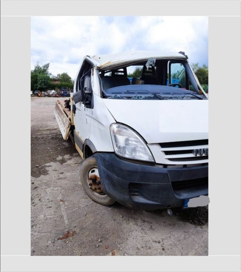 piece_IVECO DAILY 35C12 ETRIER DE FREIN AVANT GAUCHE 504120470