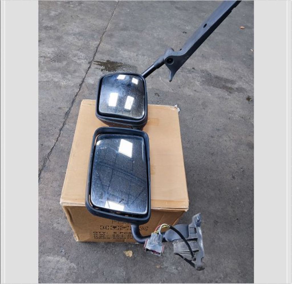 piece_RENAULT PREMIUM  BRAS DE RETROVISEUR GAUCHE 7420903722