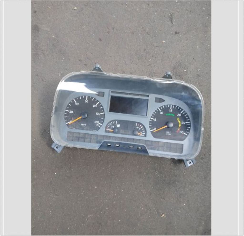 piece_MERCEDES ATEGO AFFICHEUR A0044468121