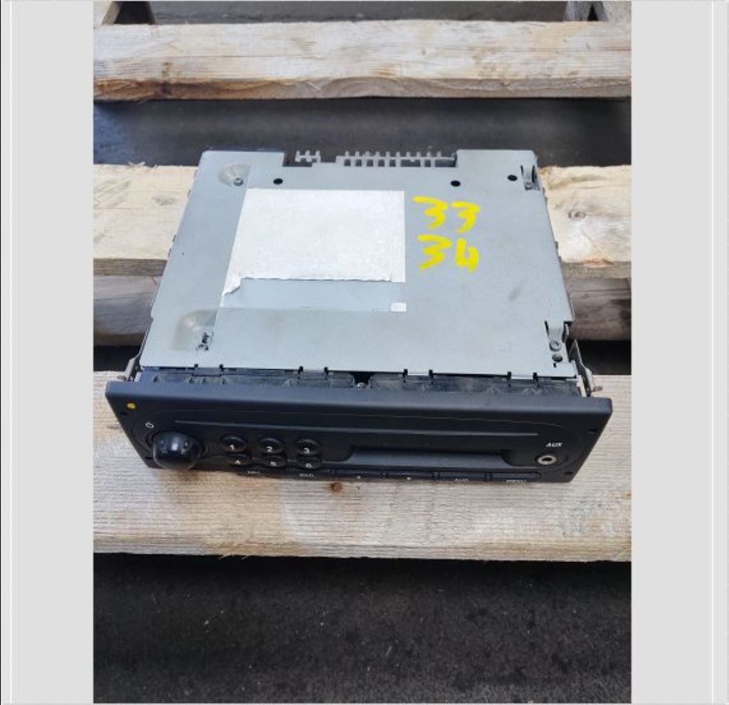 piece_RENAULT MASTER AUTORADIO 281151362R
