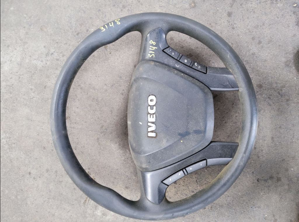 piece_IVECO AS-440 VOLANT DE DIRECTION 5801525246