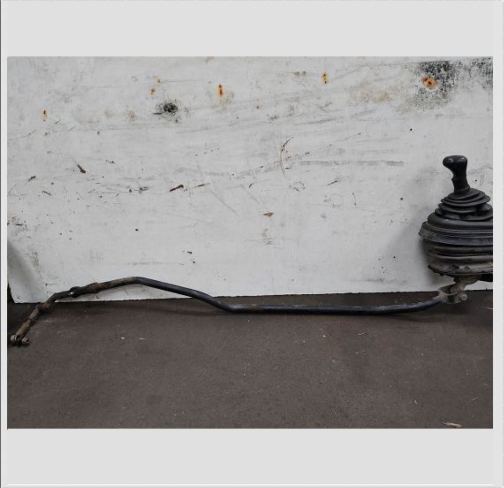 piece_MERCEDES 1323  LEVIER DE VITESSE A9702607039